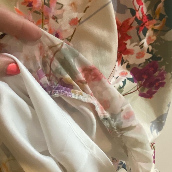 • Nicole Miller Floral Dress • NWOT - Picture 6 of 10